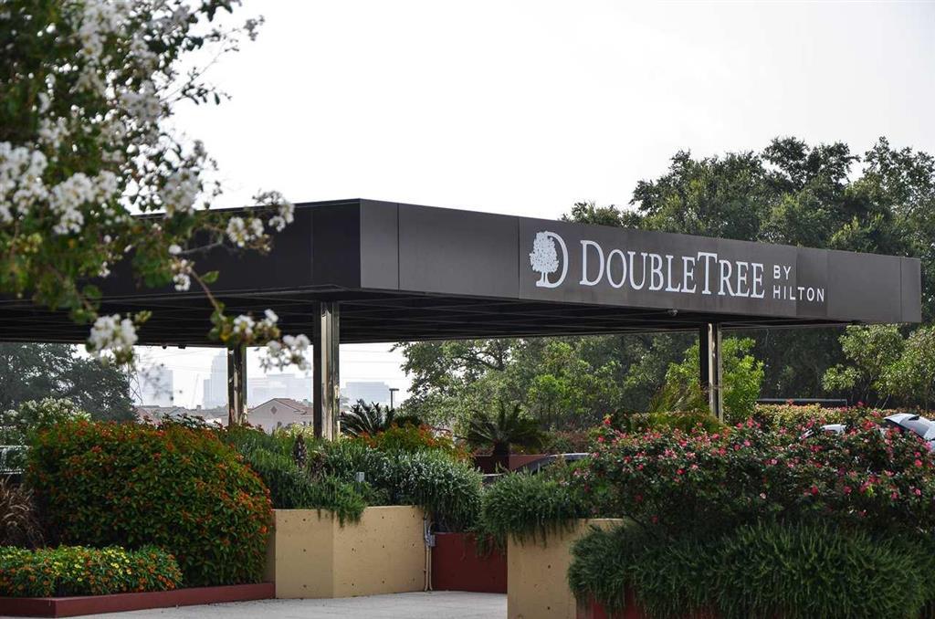 Doubletree By Hilton Hotel Houston Greenway Plaza Экстерьер фото