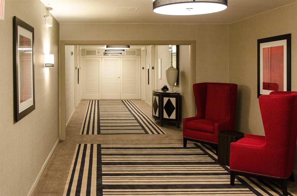Doubletree By Hilton Hotel Houston Greenway Plaza Экстерьер фото