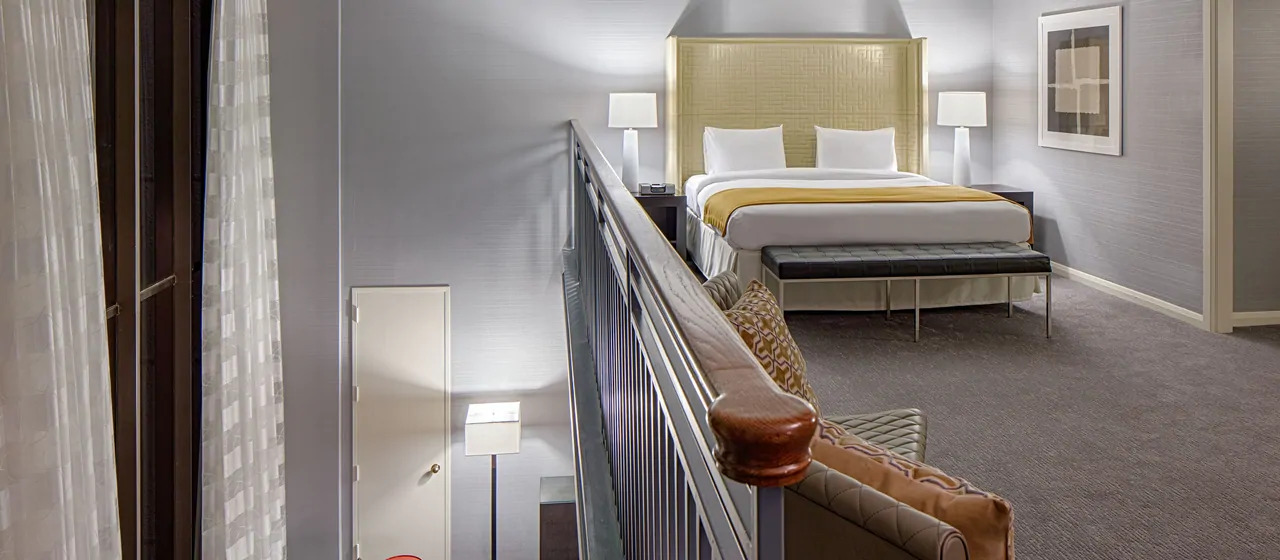 Doubletree By Hilton Hotel Houston Greenway Plaza Экстерьер фото
